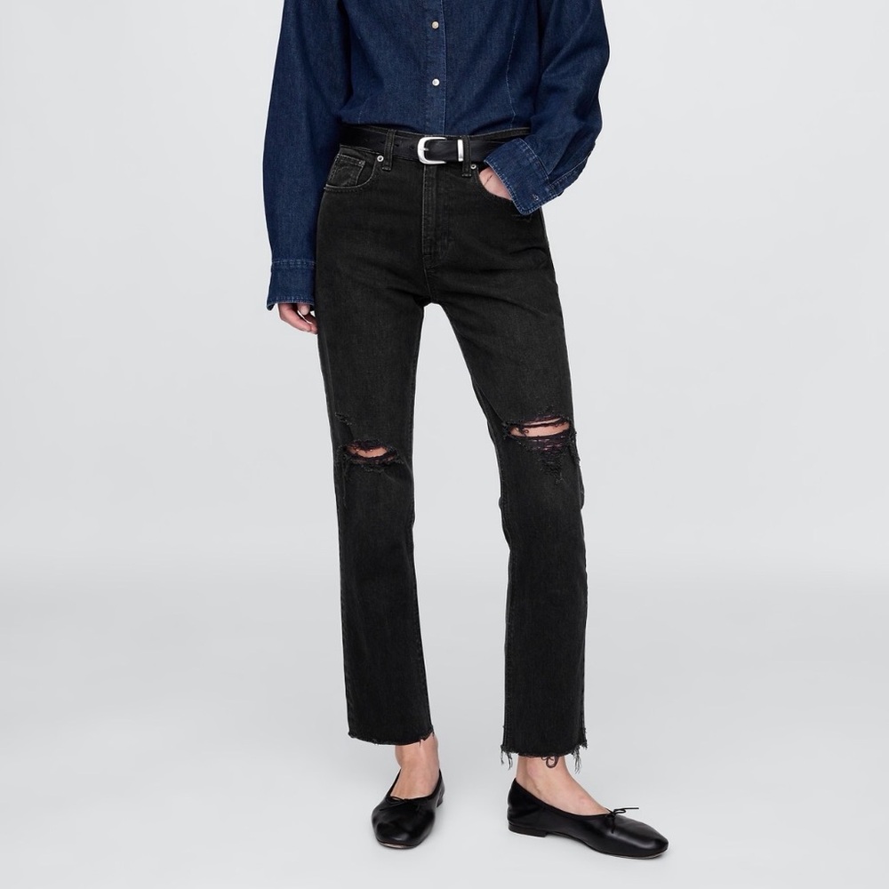 NWT Gap High Rise Cheeky Straight Jeans - Worn Black Destroy - Size 28 Long (6L)